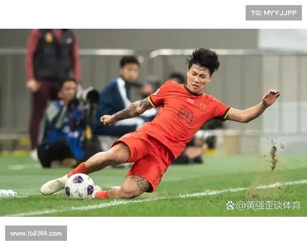 李毅评中超前五轮最佳阵容 韩佳奇李源一领衔基莱斯入选 李毅评中超前五轮最佳阵容 韩佳奇李源一领衔基莱斯入选